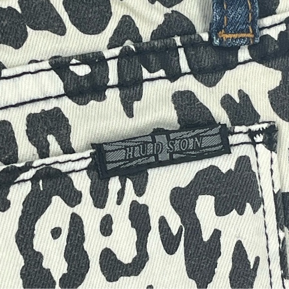 HUDSON JEANS NWT SHORT SHORT JEAN SHORTS IN BLUE BED ROCK COW PRINT 14 16 GIRLS - Picture 5 of 12